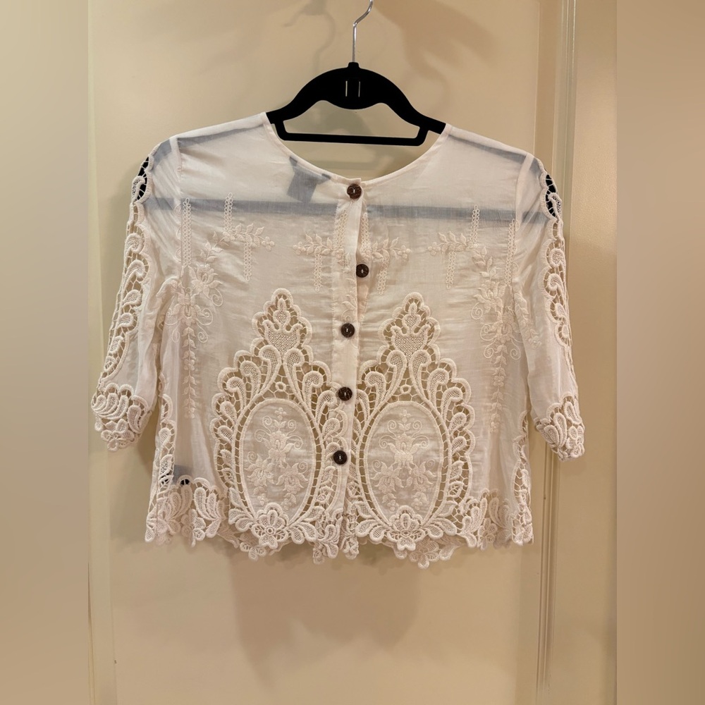 Dolce Vita Deanna Top in White & Natural - Picture 3 of 9